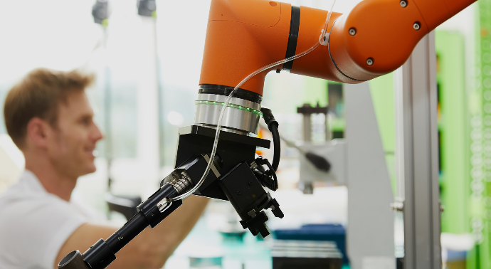RAIV AI vision til HCR Cobot